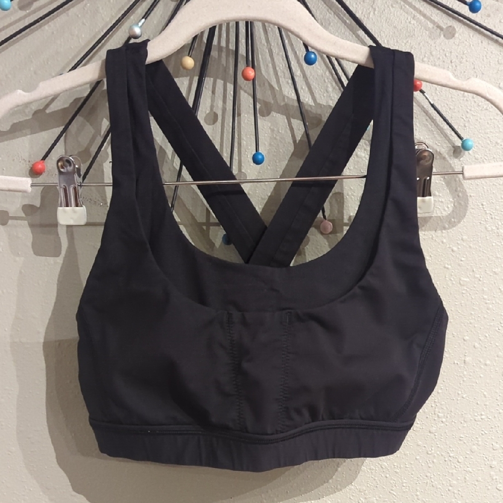 Lululemon Black Sports Bra Women's Size 8 Thick Material